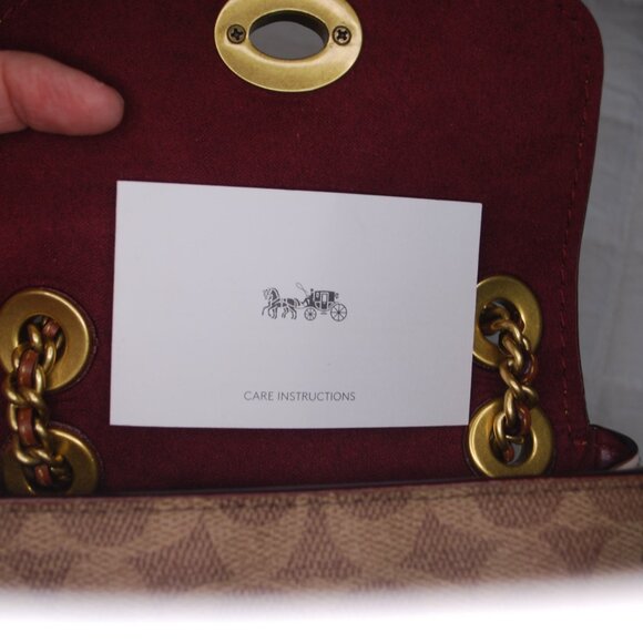 🎒 Coach Parker Convertible Backpack in Signature Canvas! 🎒 - Picture 10 of 12